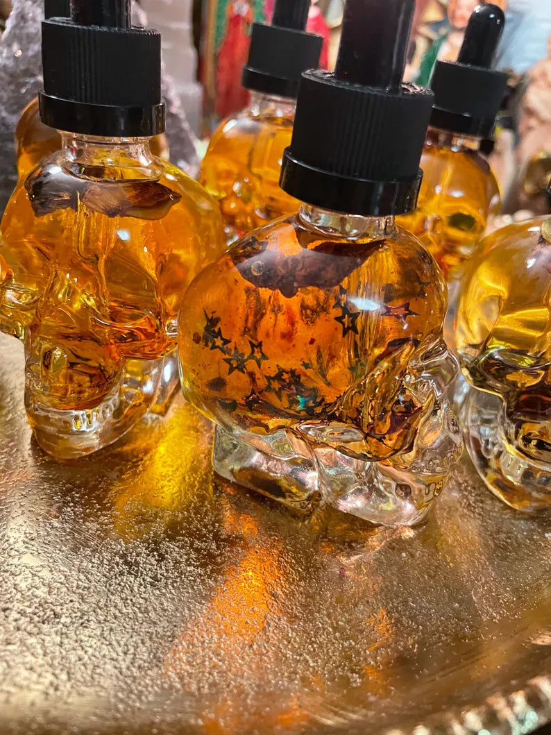 Hexing And Cursing Oil - Do Not Use on Skin